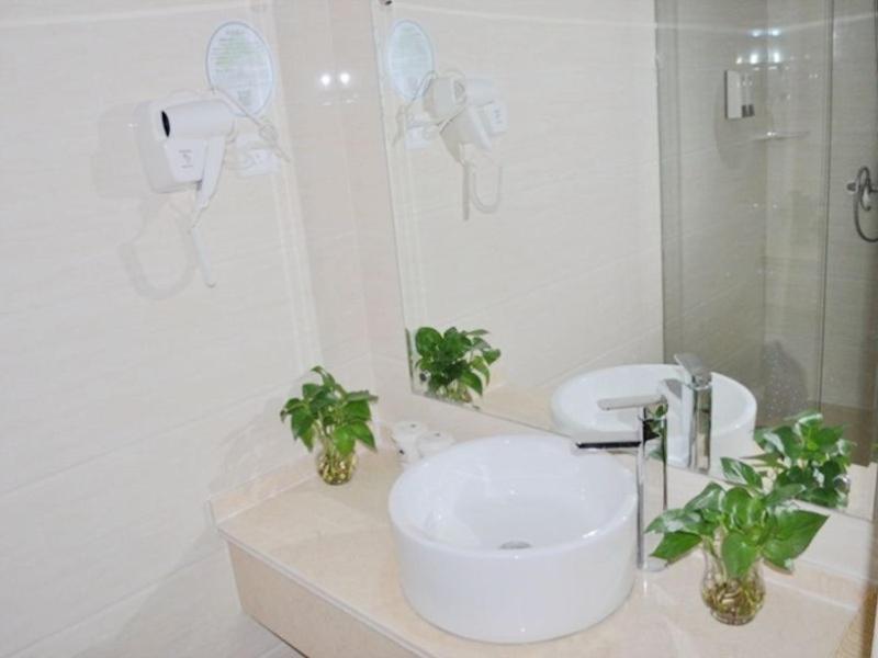 Greentree Inn Jiangsu Yancheng West Bus Station Business Hotel Exterior photo